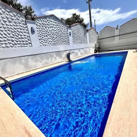 Calm, Private Oasis For Relaxation With Its Own Pool * 乌尔拉